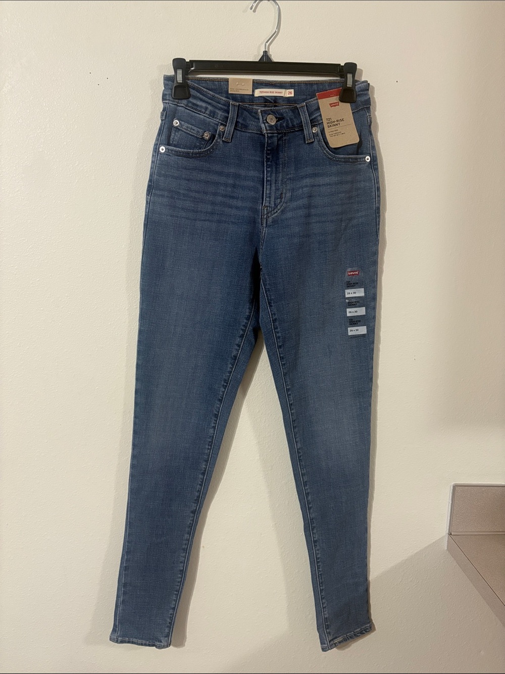 NWT Levi’s 721 High Rise Skinny Jeans Size 26
